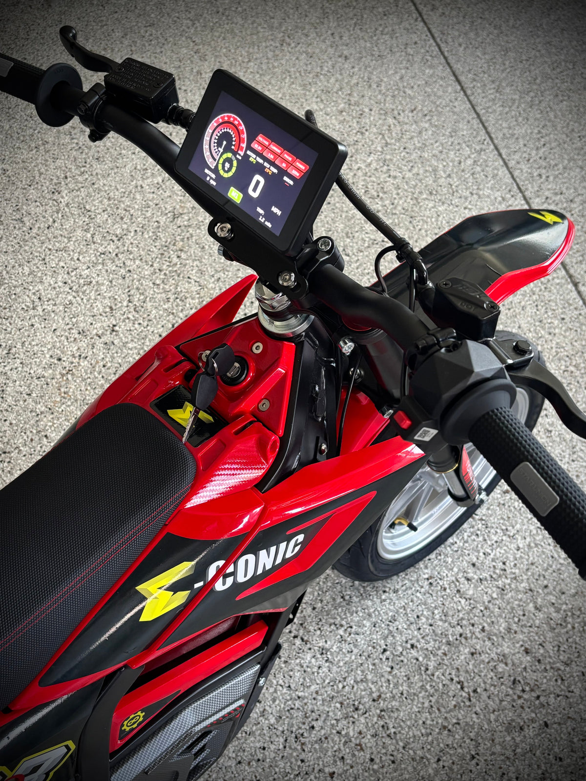 SPECIAL BUY:  QF721000 w CANBUS, Sotion SDP-2 5" Display, Throttle, & Mounts (Yozma / Valtinsu)