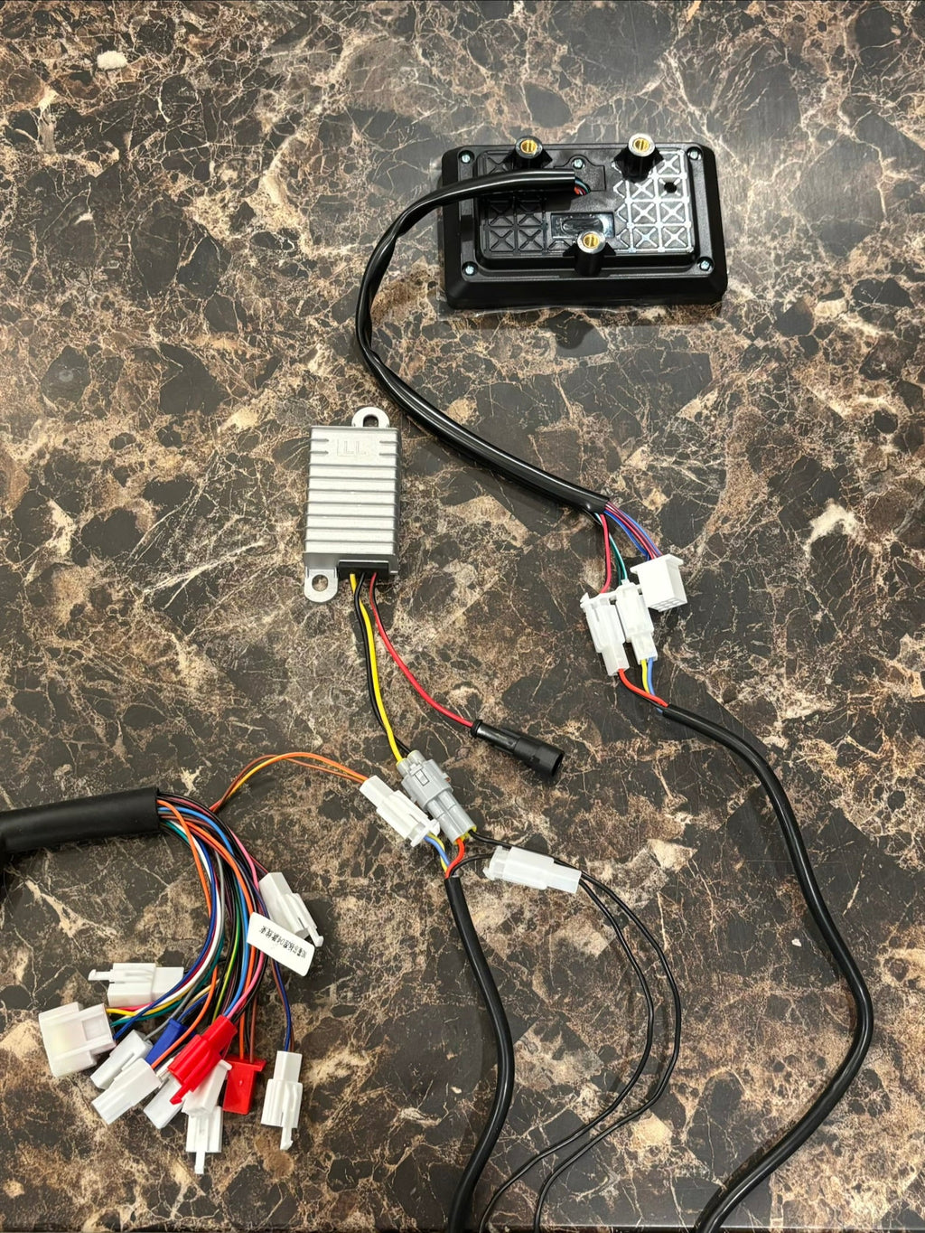 SPECIAL BUY:  QF721000 w CANBUS, Sotion SDP-2 5" Display, Throttle, & Mounts (Yozma / Valtinsu)