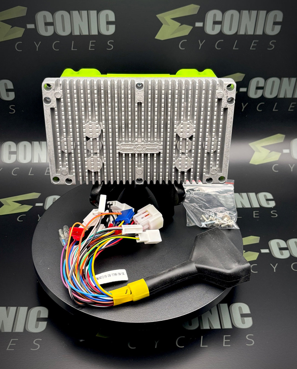 FarDriver Sinewave Controller:  ND72300 w BUILT IN Bluetooth